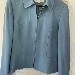 Wonen's Tahari Size 8 jacket/ zippered blazer